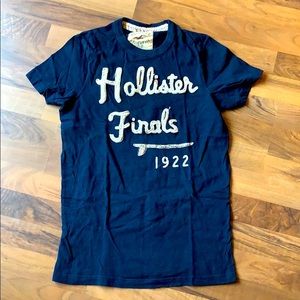 Hollister tee